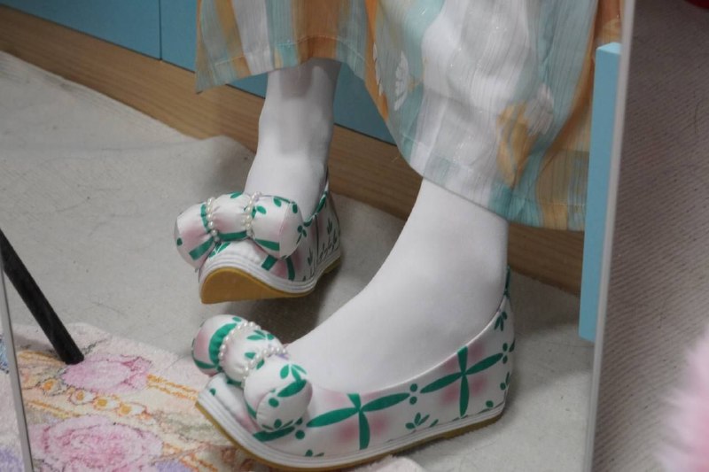 #群友自拍来源: 